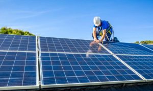 Installation et mise en production des panneaux solaires photovoltaïques à Kani-Kéli